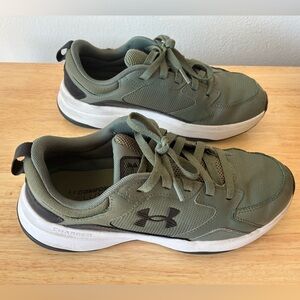 Men’s Under Armour Olive Green and White Running Shoes